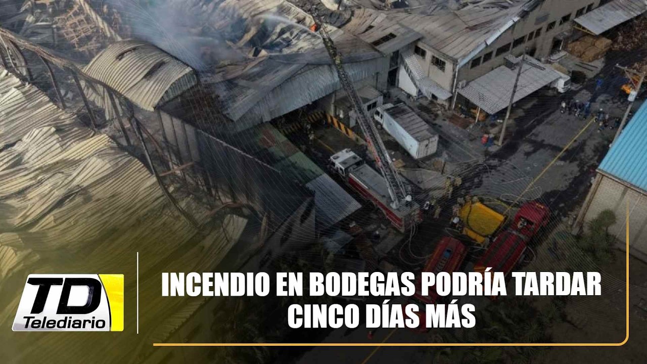 Incendio en bodegas podría tardar cinco días más
