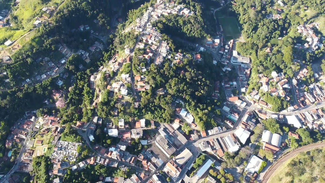 Mendes-RJ, final de tarde ensolarada de outono
