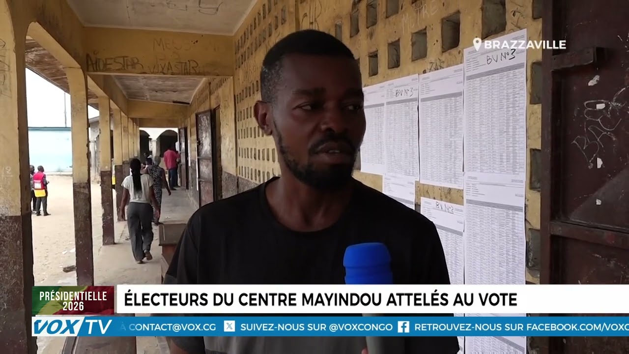 Électeurs du centre Mayindou attelés au vote