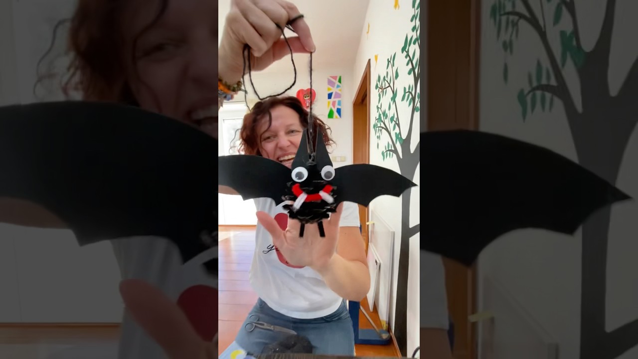 Easy Halloween Craft 🦇 Making Cute Pinecone Bats #halloweencraft #diycraft #familycraft