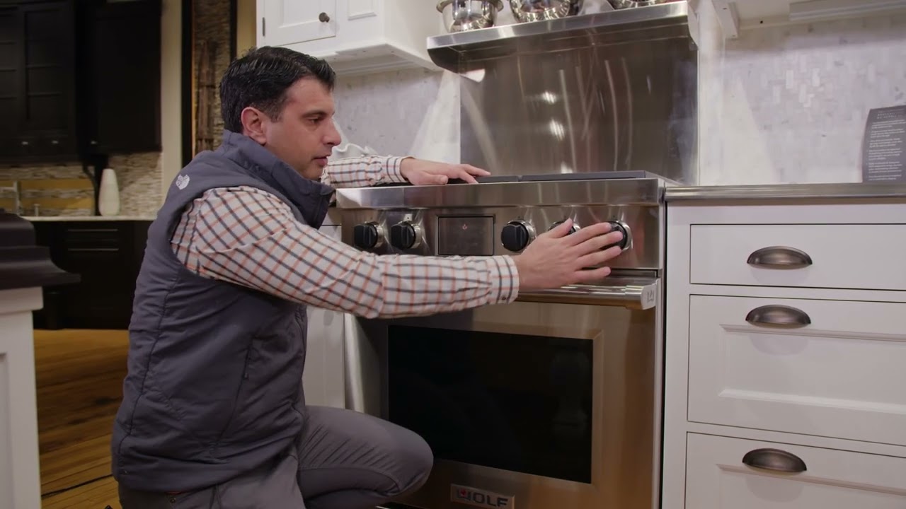 Wolf 30 Inch Dual Fuel Range- DF30450 | Wolf Appliances @ Marsillios Appliance TV & BBQ in Fairfield
