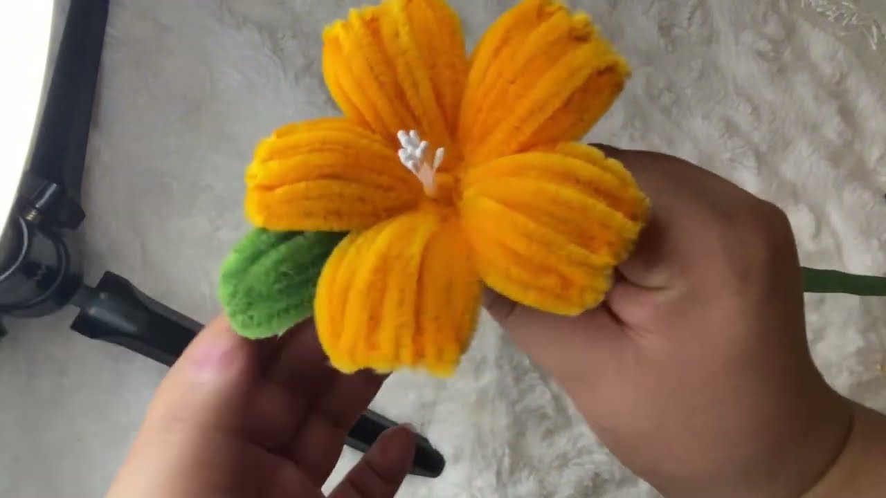 Flor de hibisco con limpiapipas. Paso a paso #flowers #parati #foryou #flowers 