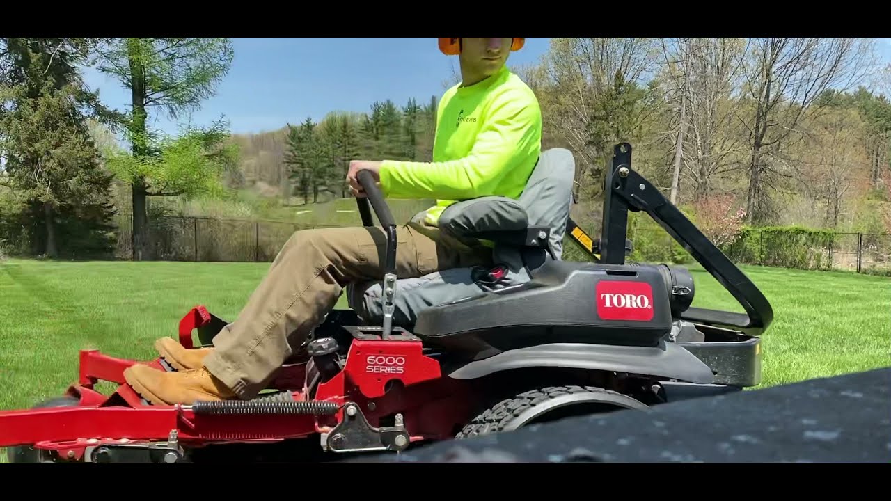 Toro z master professional 6000 series zero turn with turbo force deck mowing and stripe action