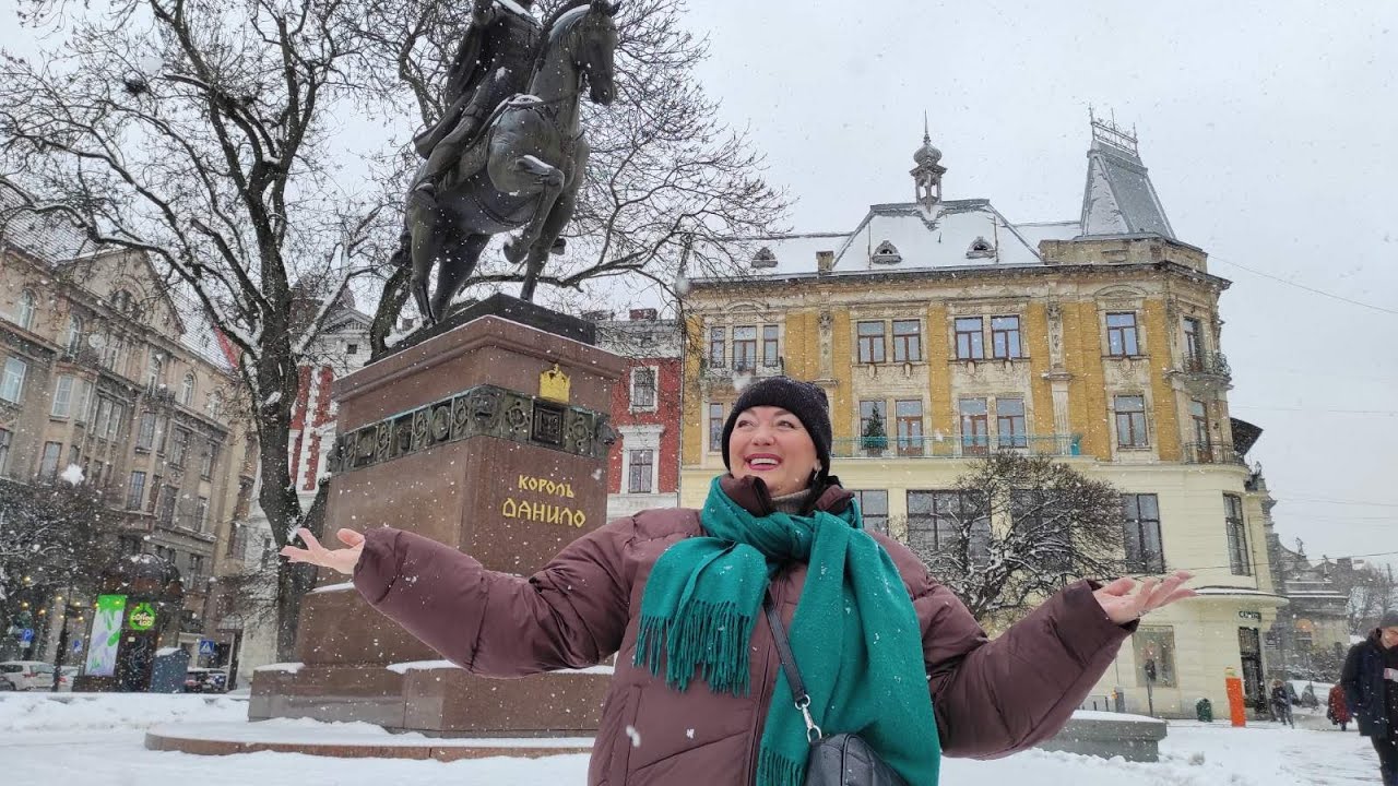 ЛЬВОВ❤️ ВО ВРЕМЯ ВОЙНЫ! КОНТРОЛЬ на КАЖДОМ ШАГУ! Наш завтрак! Гарнизонный храм Петра и Павла