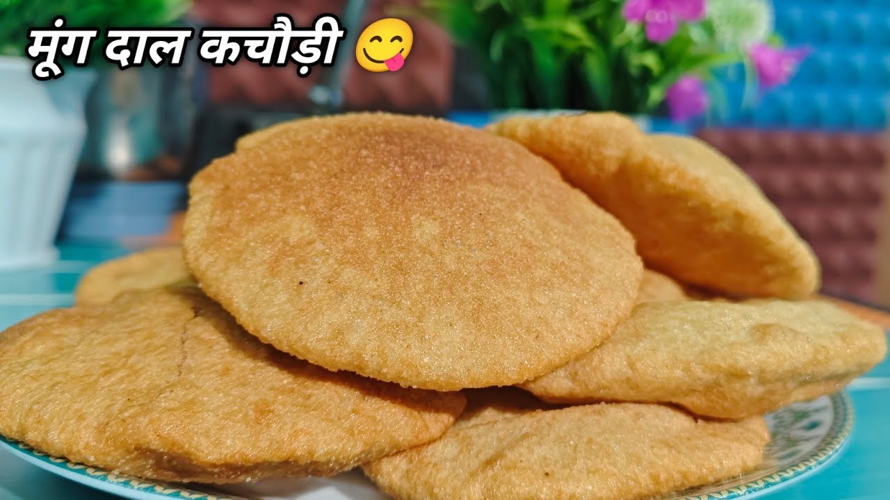 Halwai Style Moong Dal Kachori | Kurkuri Bahar, Masaledar Andar | Foodie Zaika