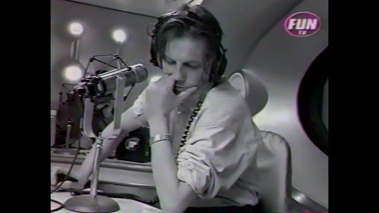 Débat de Gérard - L'informatique et L'école - FunTV du 08 Janvier 1998