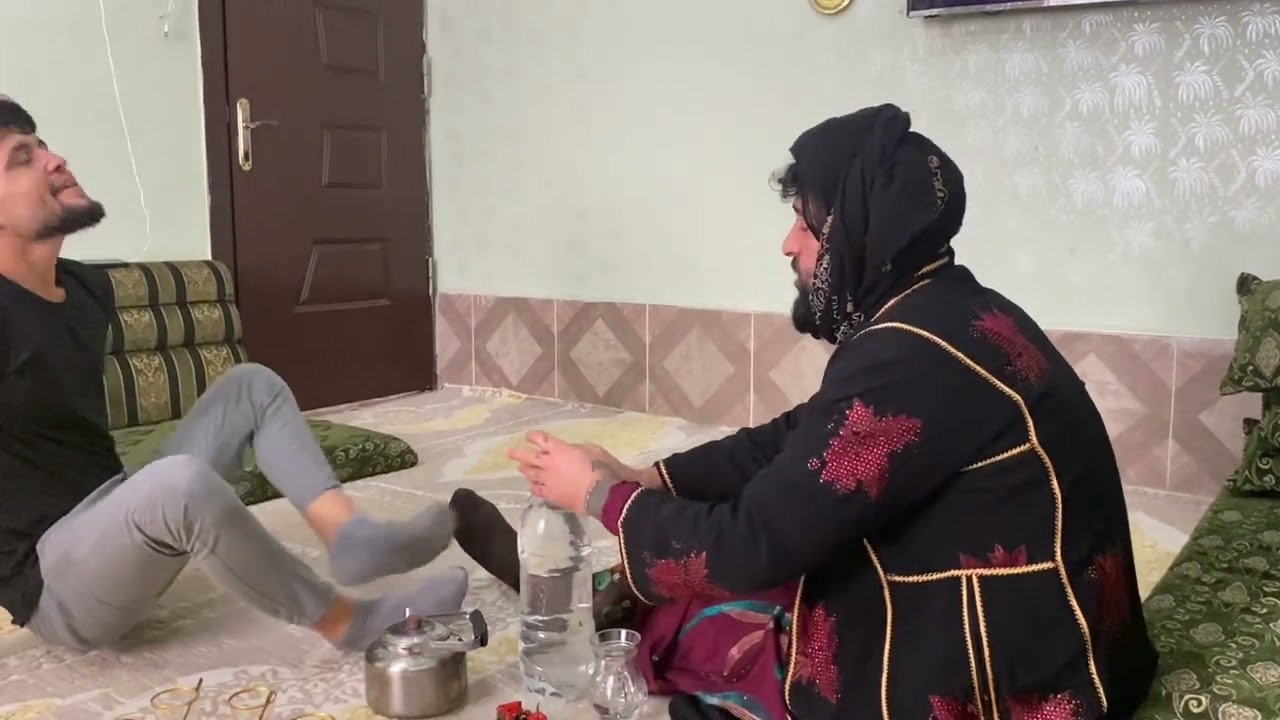 انكسرت رجل ام خليل وابو عجلان نايم