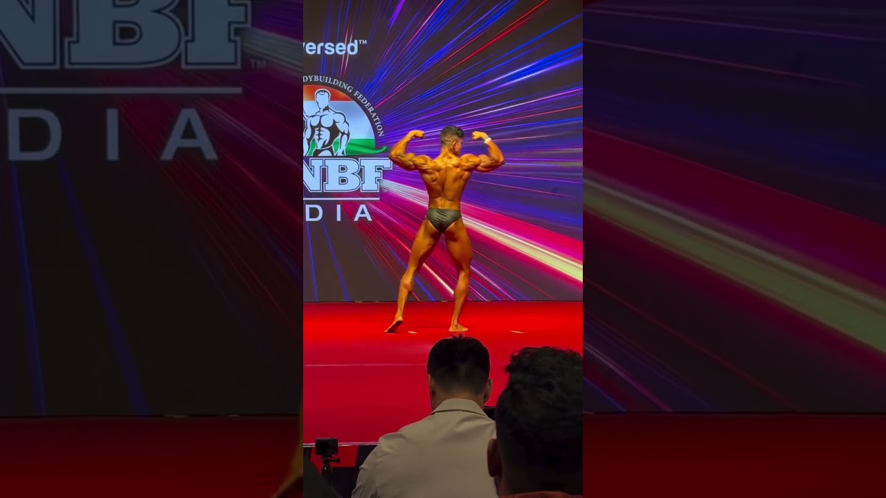 @deonddddd posing this time wnbf pro card #wnbf #naturalbodybuilding #deond