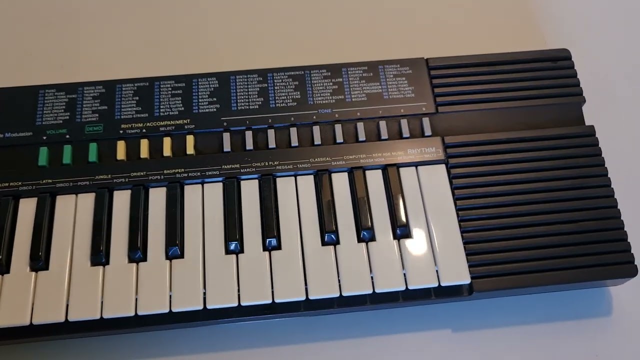 Just bought my childhood keyboard on eBay! 😁 Realistic Concertmate 450 (demo song)