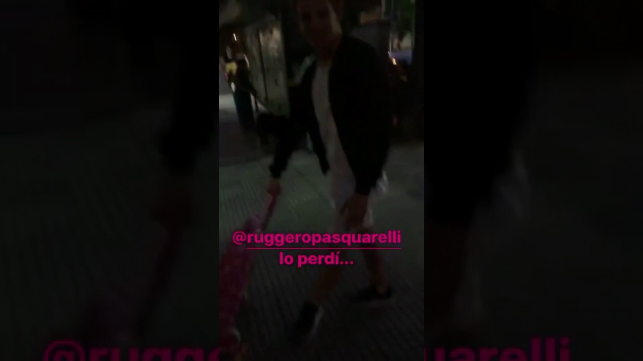 Rugge molestando a rocky