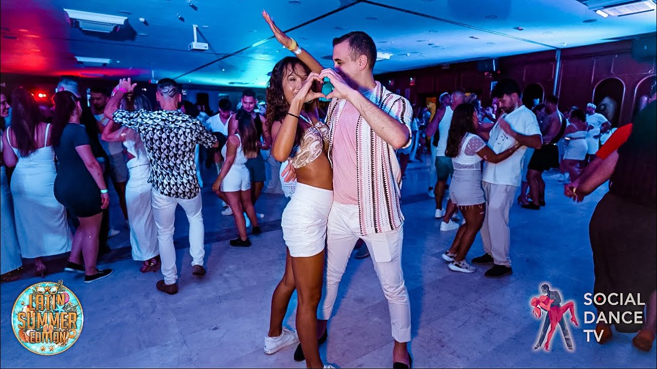 DILE AL AMOR - Aventura 🐚 Thomas & Chloe 🐚 Bachata Social 👑 2024
