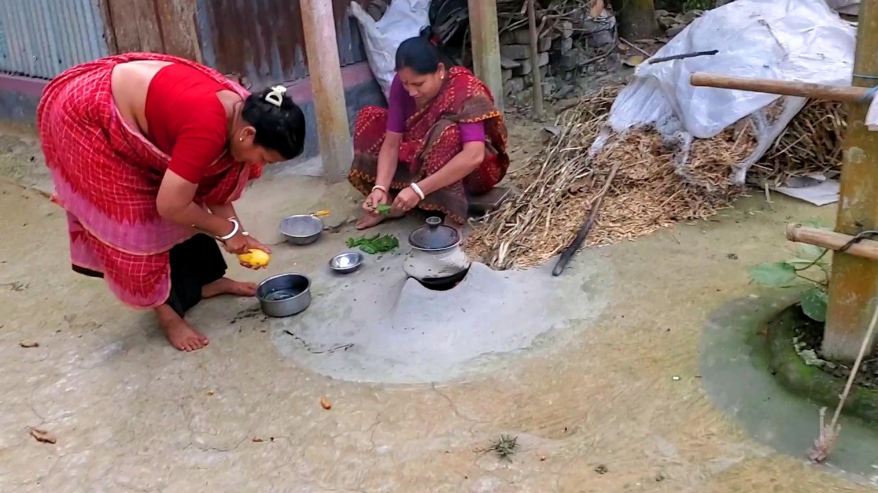 আজকে ইন্ডিয়ান বোনের উপহার বাংলাদেশী বোনের হাতে তুলে দিতে গেলাম