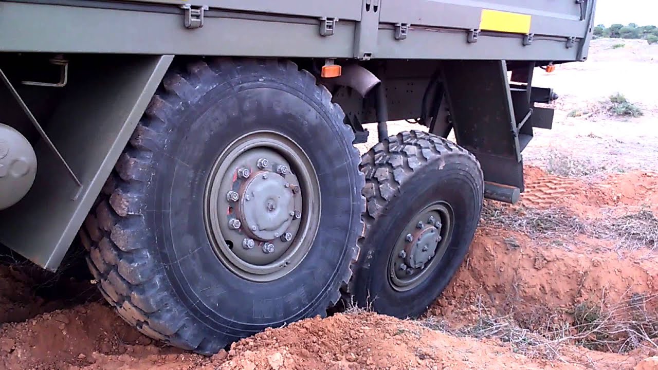 PASO ZANJA DE CAMION IVECO M250 6X6