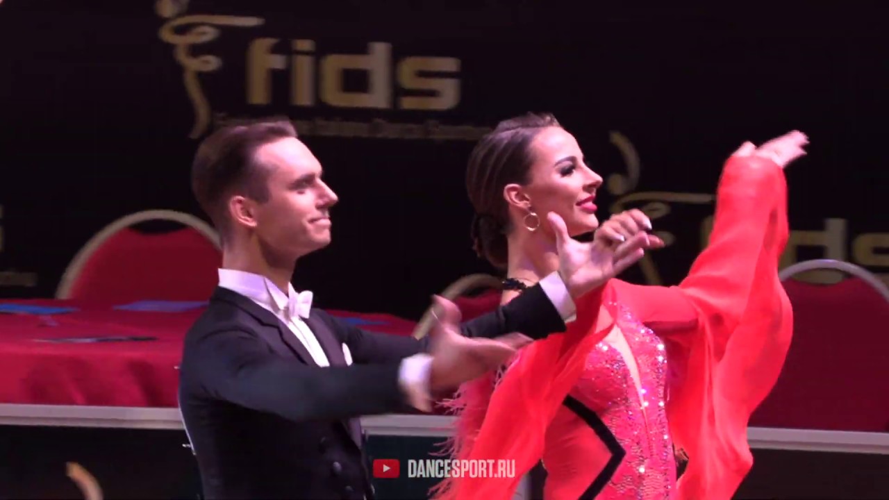 Mateusz Brzozowski - Justyna Mozdzonek POL | English Waltz | WDSF GrandSlam Standard - Rimini 2019