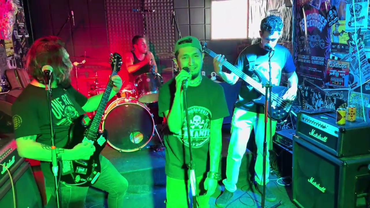 Laxante Punk - En Vivo - A Fuego Centro Cultural- Bogotá Colombia 