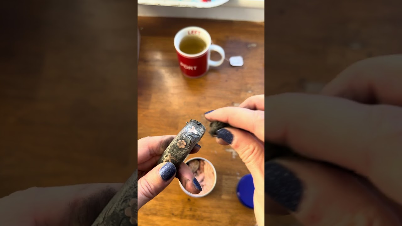  Cleaning verdigris on silver