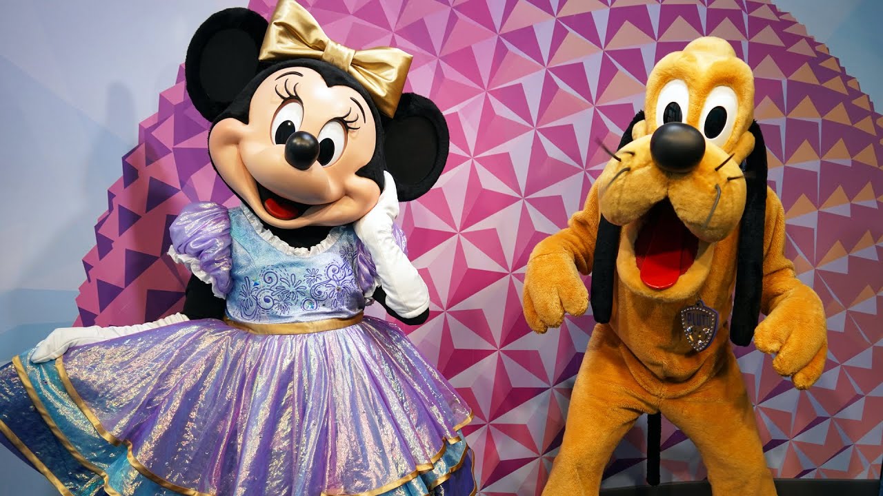 Meeting Minnie & Pluto at Disney Visa Character Spot in EPCOT, Wearing Their 50th Anniversary Attire