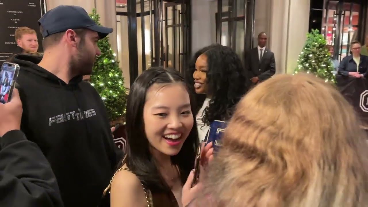 SZA mingles with fans after 2022 MET gala after her performance