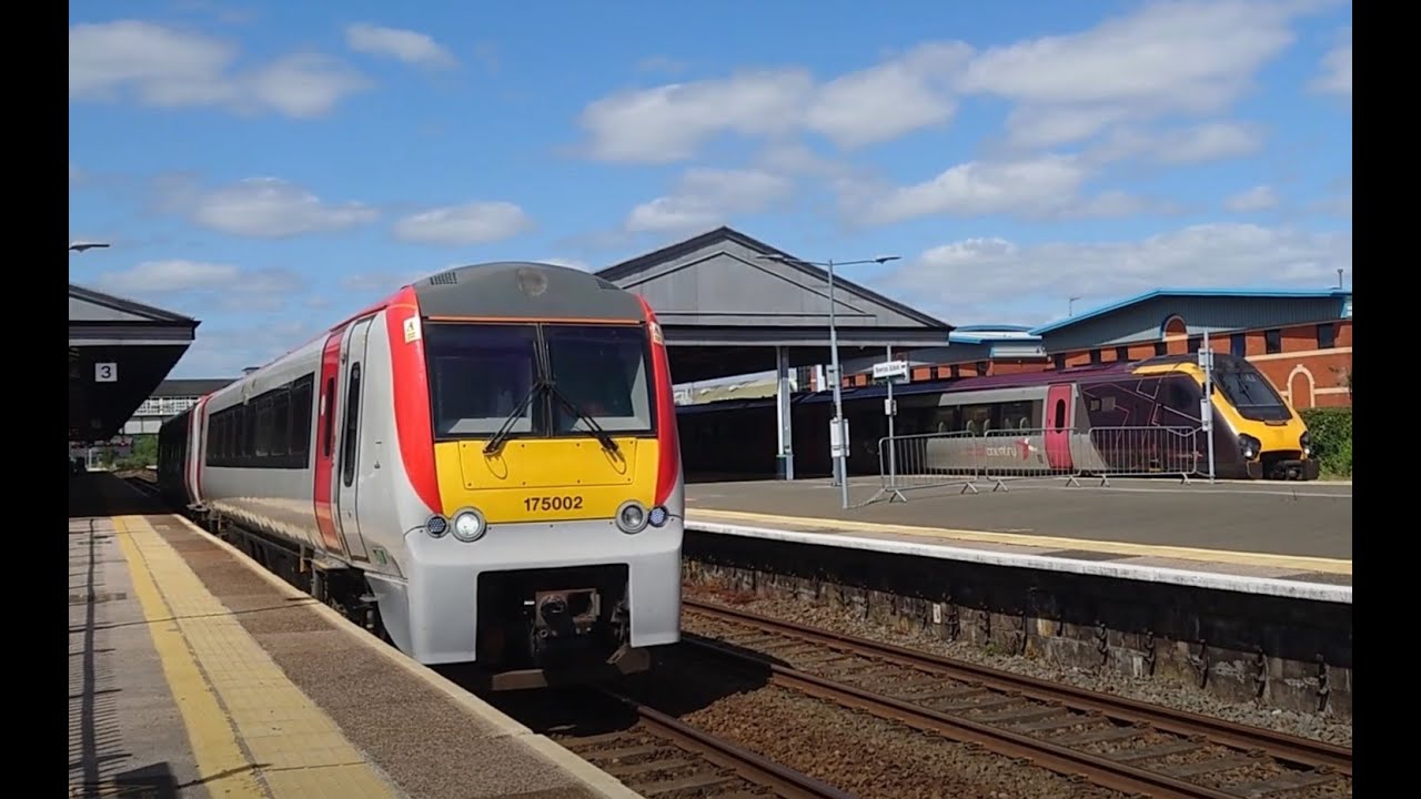 Great Western Railway GWR Class 175 175002 departing from Newton Abbot - 5D08 1519 NTA-Laira 23/6/25