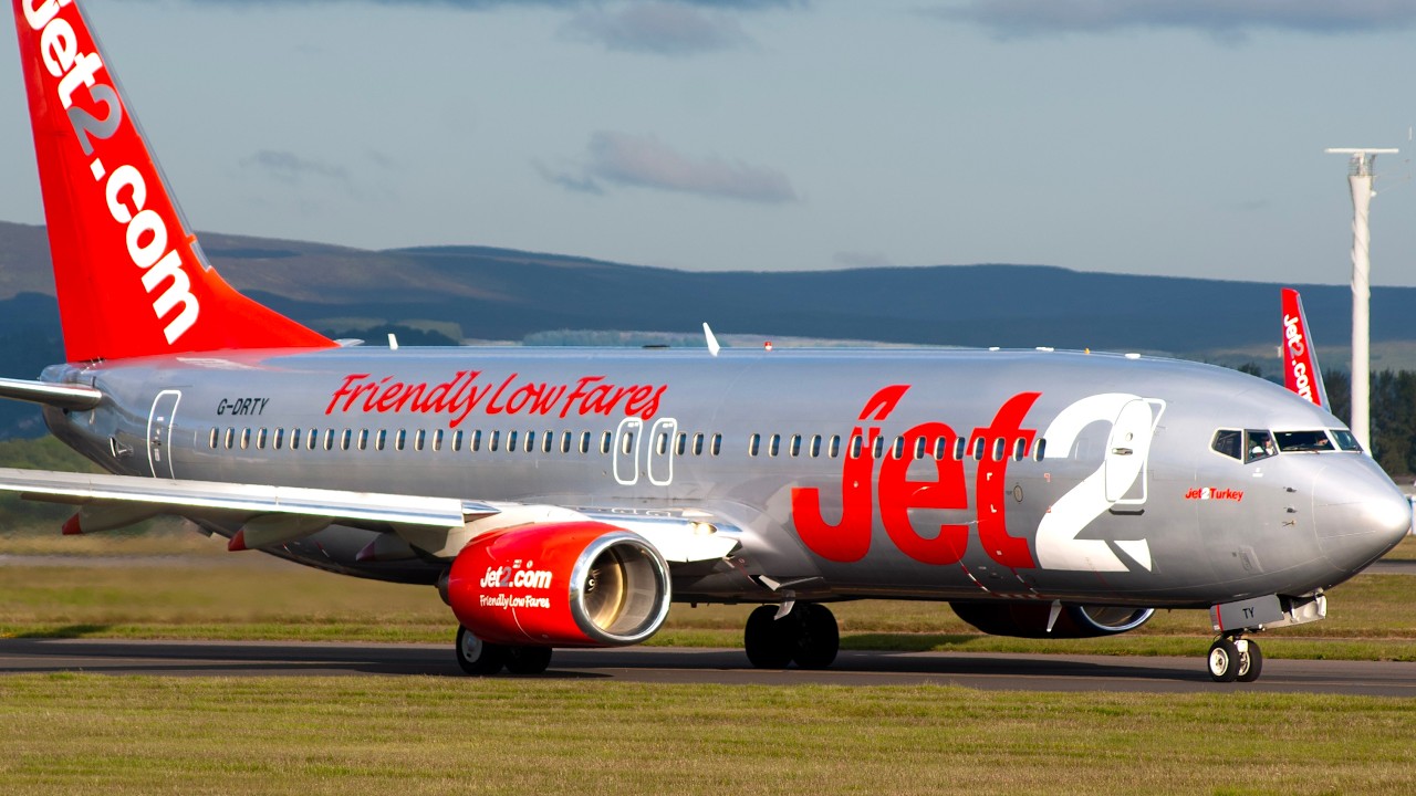 Jet2 Boeing 737-800 Taxi & Takeoff to Faro | Glasgow Planespotting | JSM Aviation