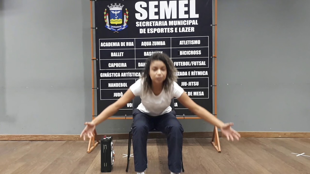 Dança Circular em Cadeiras- Pequenas Alegrias