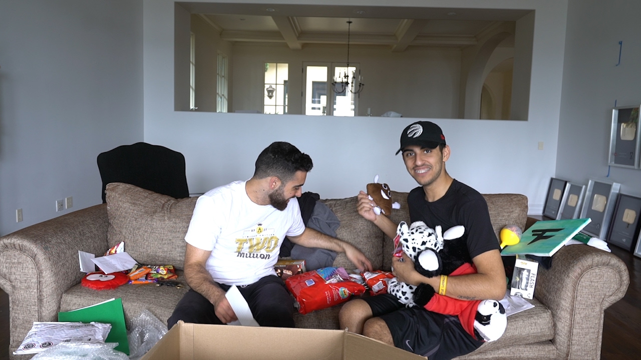 FAZE HOUSE ОТКРЫВАЕТ БОЛЬШУЮ ПИСЬМО ДЛЯ ПОКЛОННИКОВ