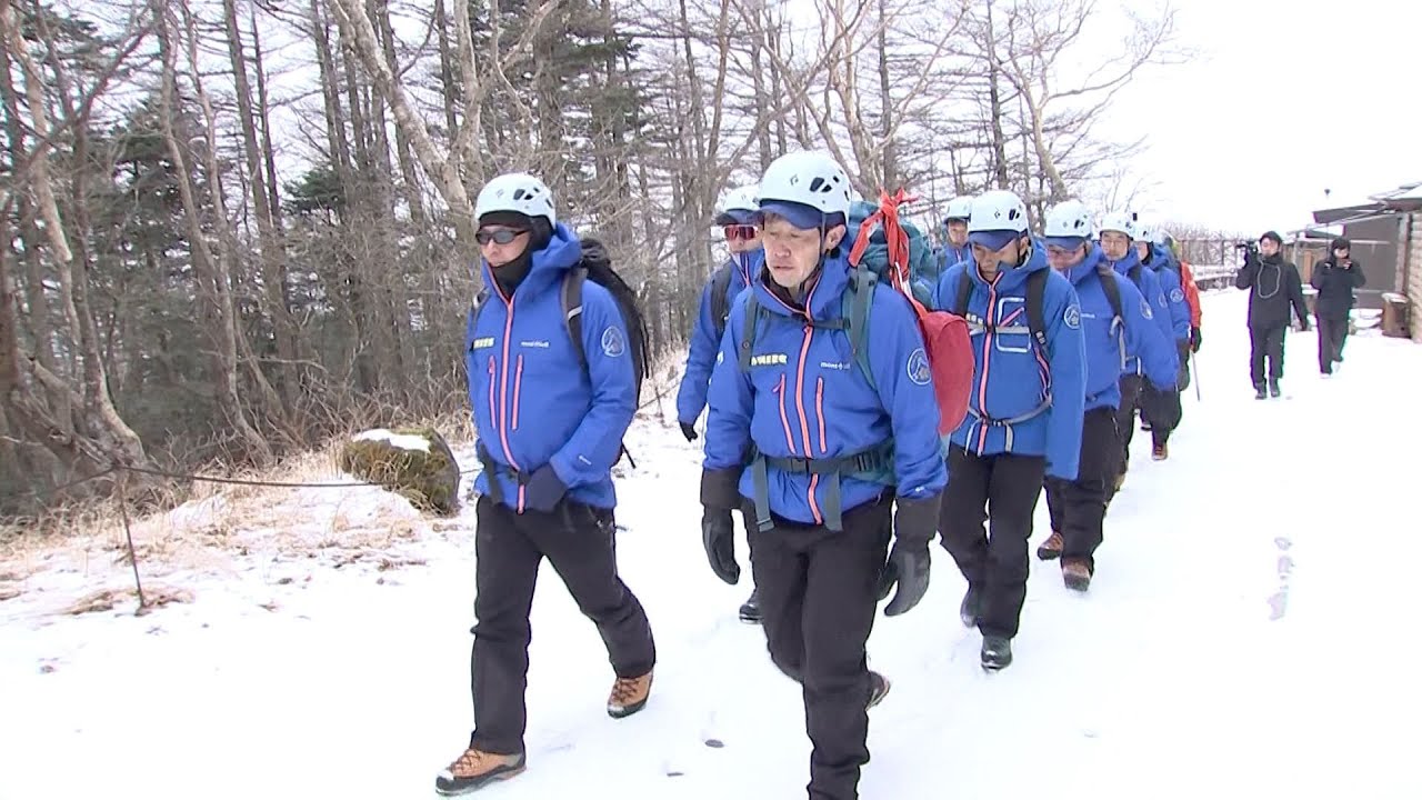 「スリップすると一瞬で滑落する可能性」冬の富士山で相次ぐ遭難&hellip;静岡県警がSNSで危険性訴え 山岳遭難救助隊は訓練へ「技術の向上につながるように」