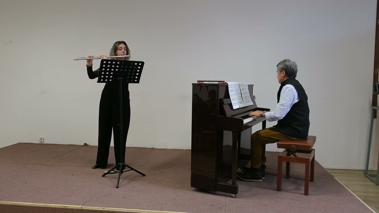 W. A. Mozart Flute Concerto No:1 in G Major K.313, I. Allegro Maestoso