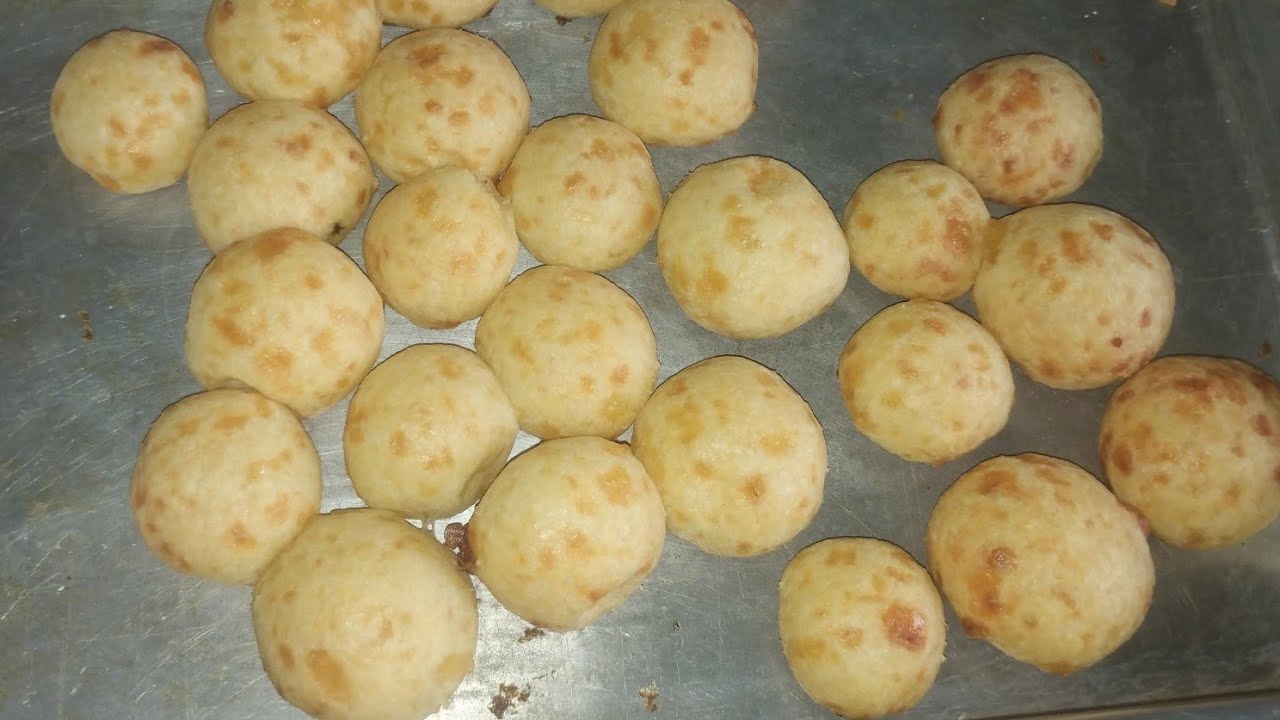 Pão de queijo caseiro simples e fácil de fazer 😋🧀