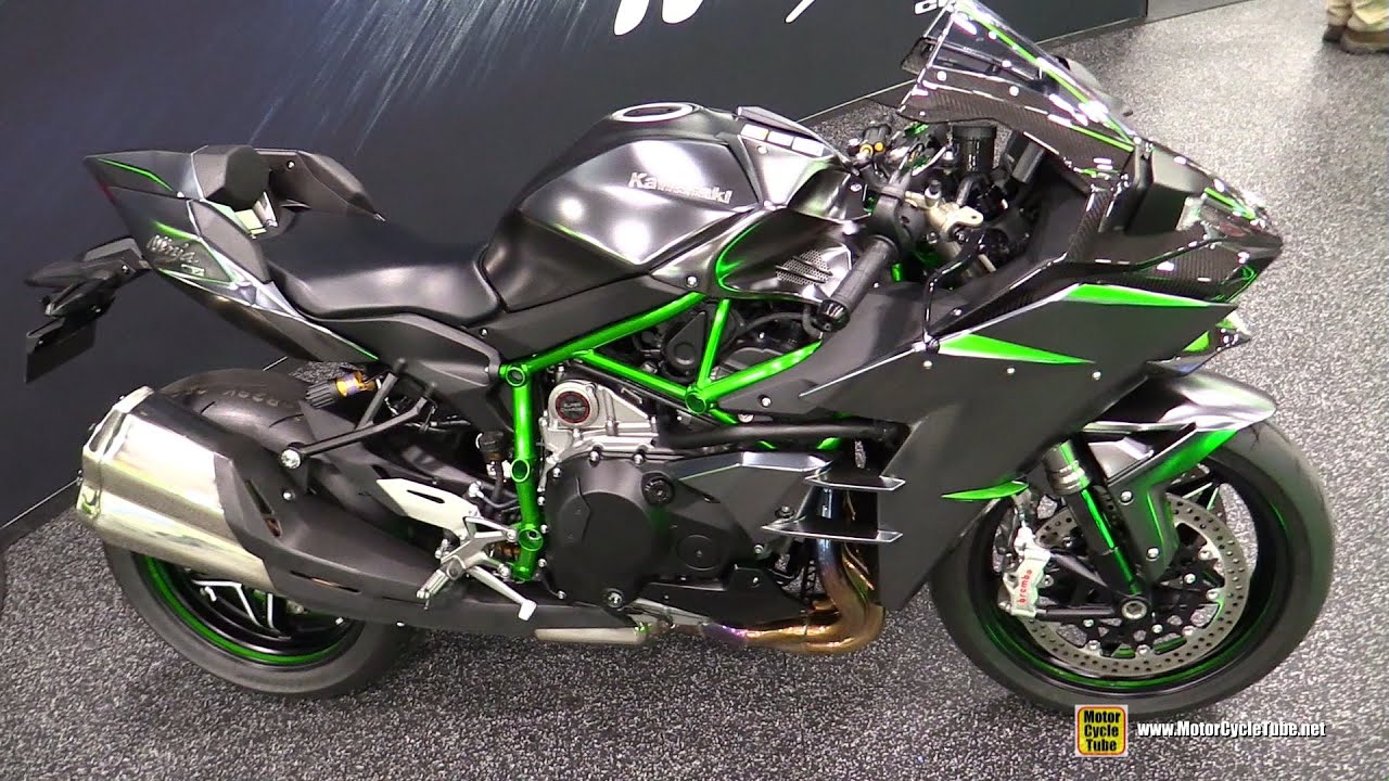 2019 Kawasaki Ninja H2 Carbon - Walkaround - Debut at 2018 AIMExpo Las Vegas