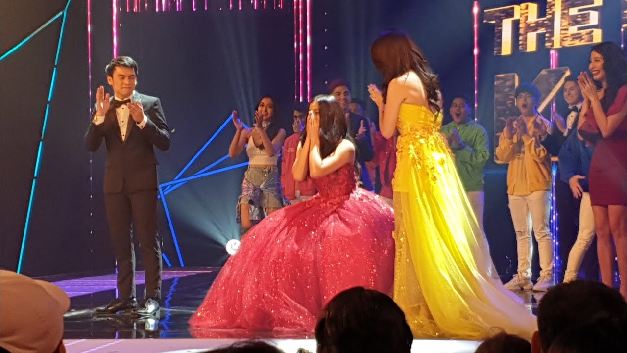 Behind the Scenes ULTIMATE SURVIVORS Kim De Leon and Shayne Sava
#StarStruckUltimateSurvivors