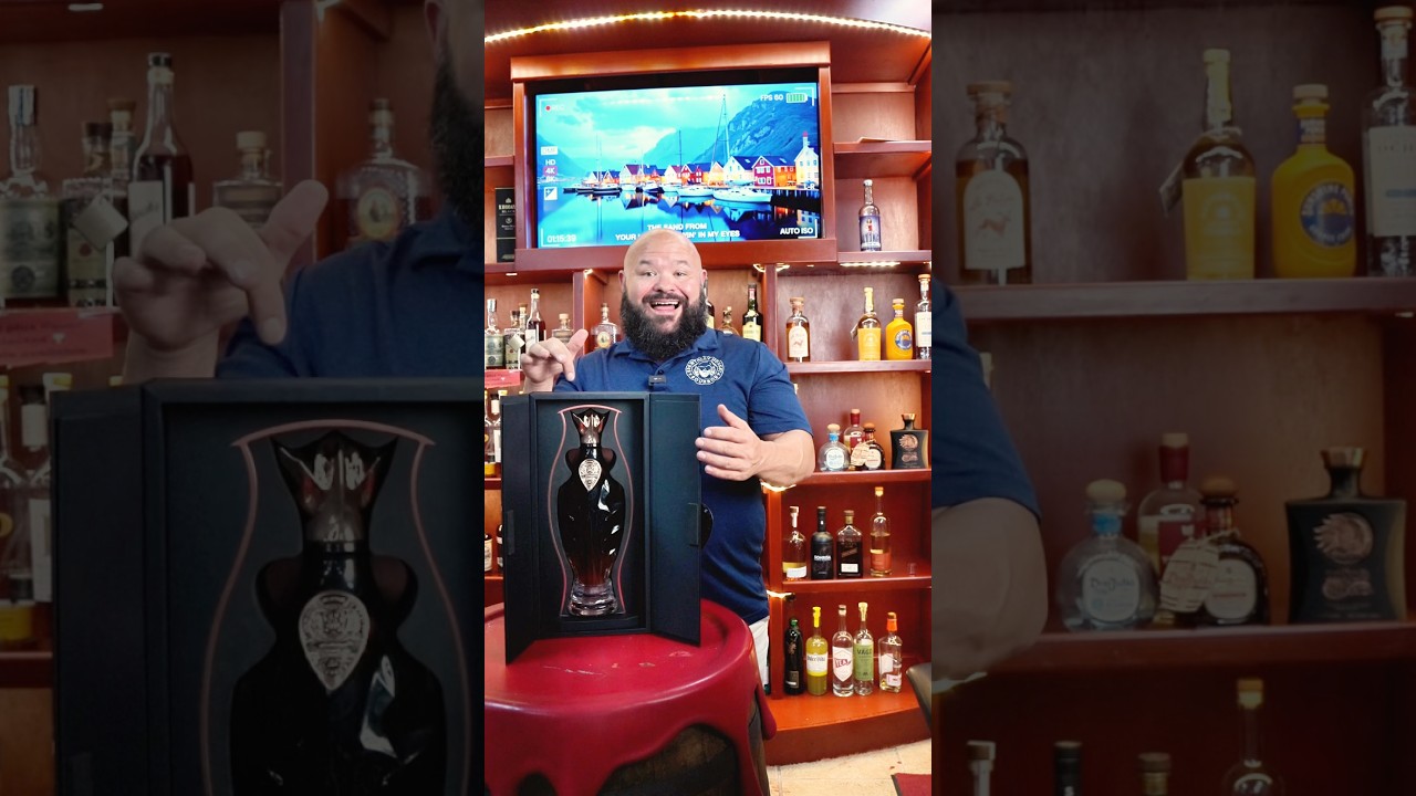 Ликер Cost Plus: 15-летняя индейка Buff World Whisky Society, крепостью 110 градусов при 130 град...