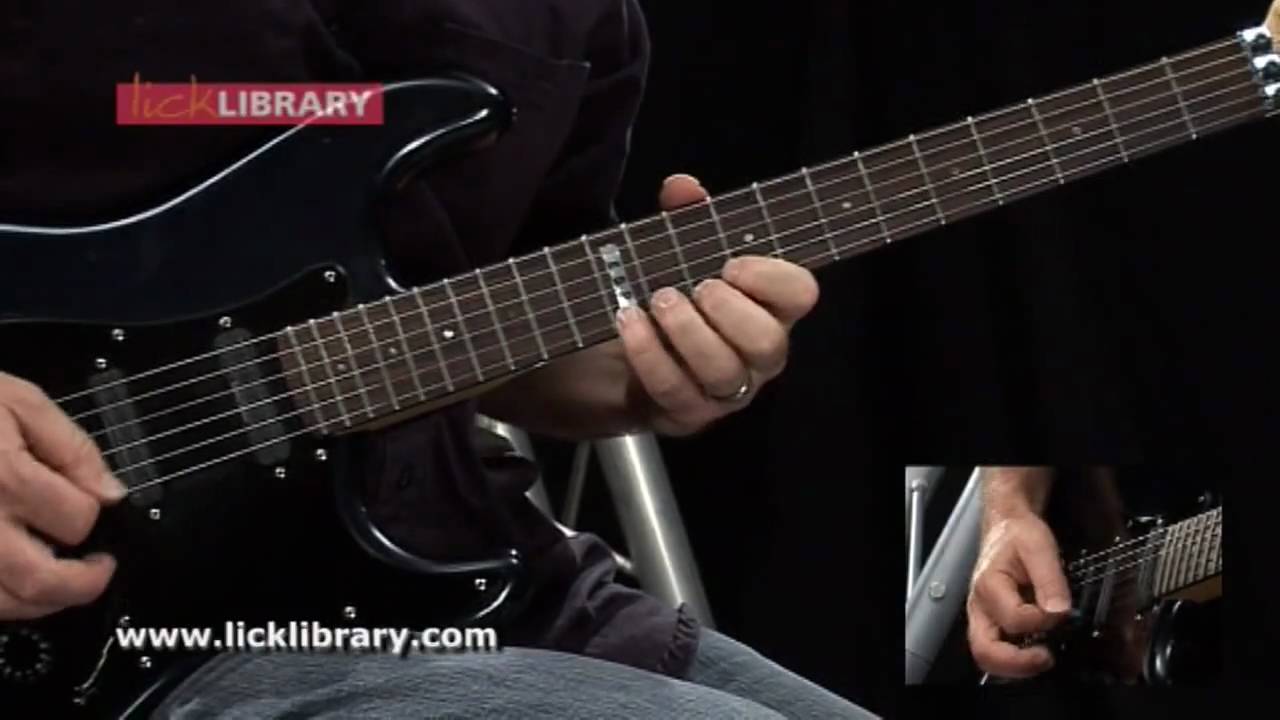 Mr Crowley - End Guitar Solo - Slow & Close Up - www.licklibrary.com