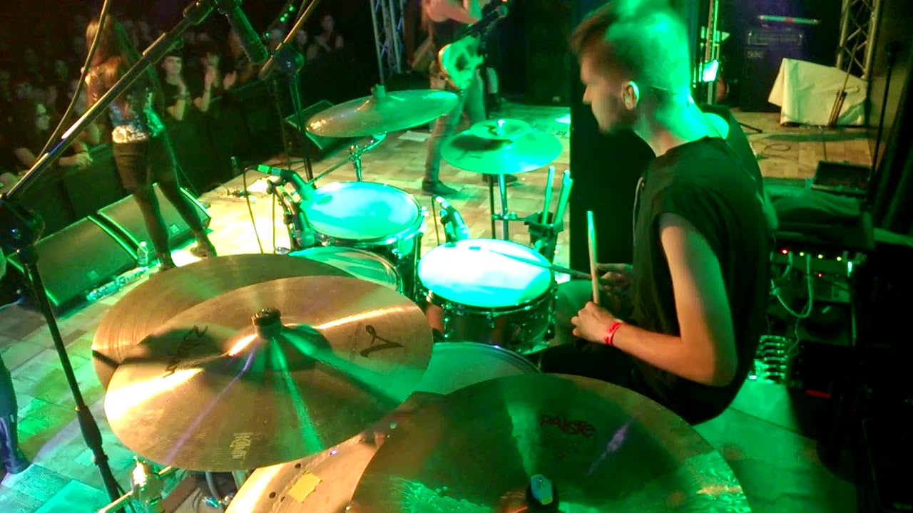 Furor Gallico - Waterstrings (live @ Legend Club)