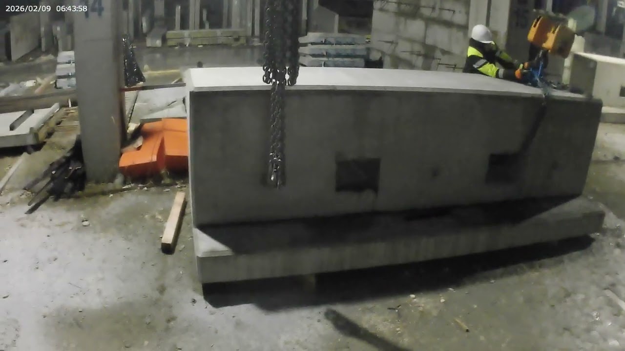 loading Solid Concrete From Trailer Roof part {1}