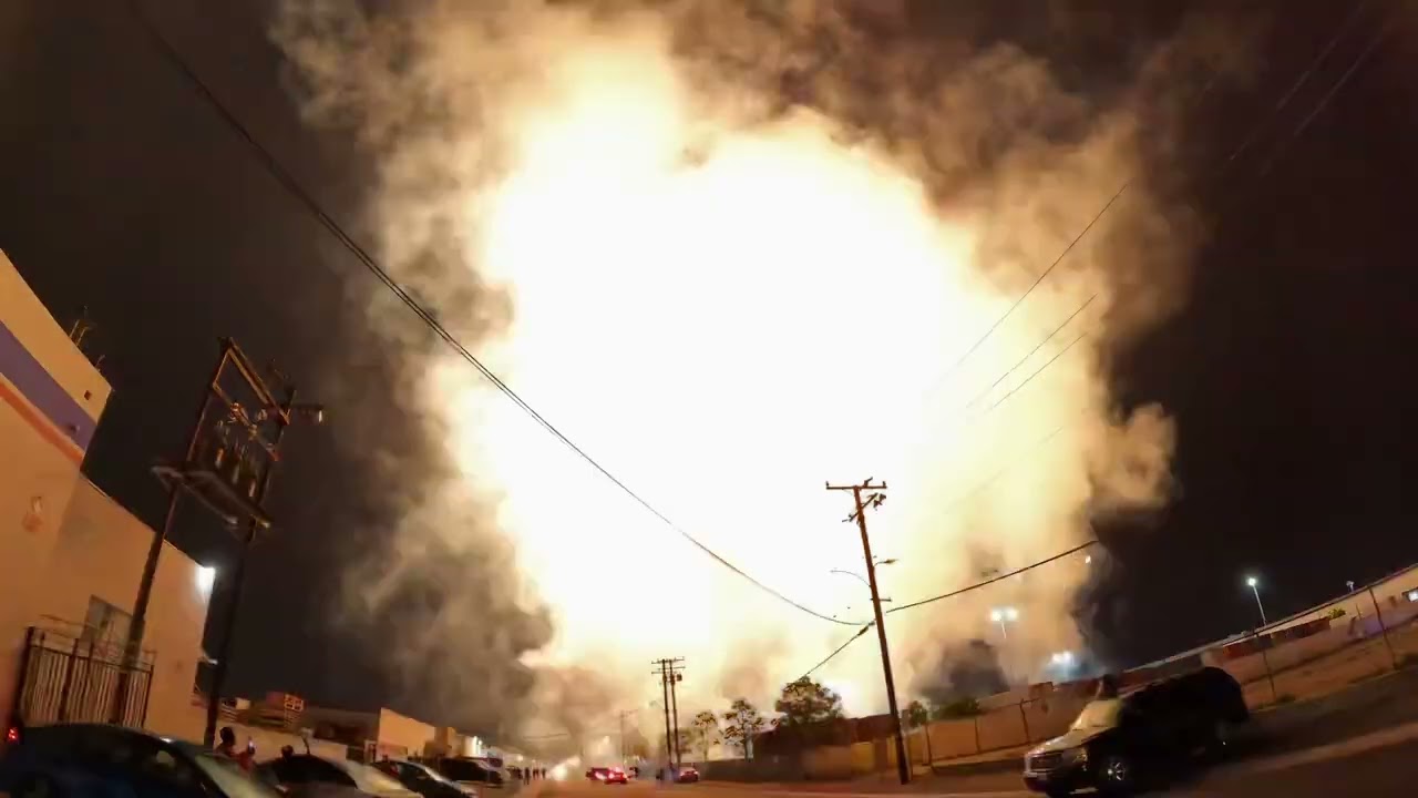 OC Fireworks Sesh🔥🔥#pyro #fireworks #santaana #orangecounty #displayfireworks #shorts