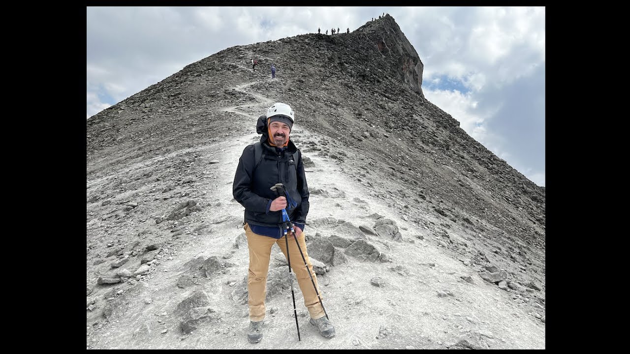 Climbing Mexico's 4th highest Mountain. Nevada de Toluca 4680 meters.