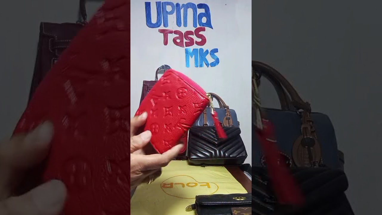 Jatuh Cinta pd Tasnya, Ss dan WA ke : 