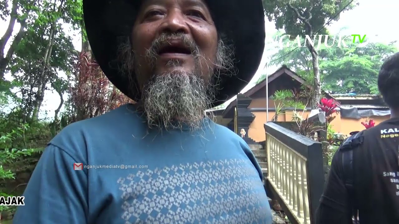 Melihat Jejak Ki Ageng Ngaliman di Makam Keramat Desa Ngliman Sawahan | Nganjuk TV