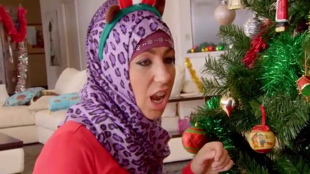 What Unites Christians and Muslims? Christmas! | LEGALLY BROWN