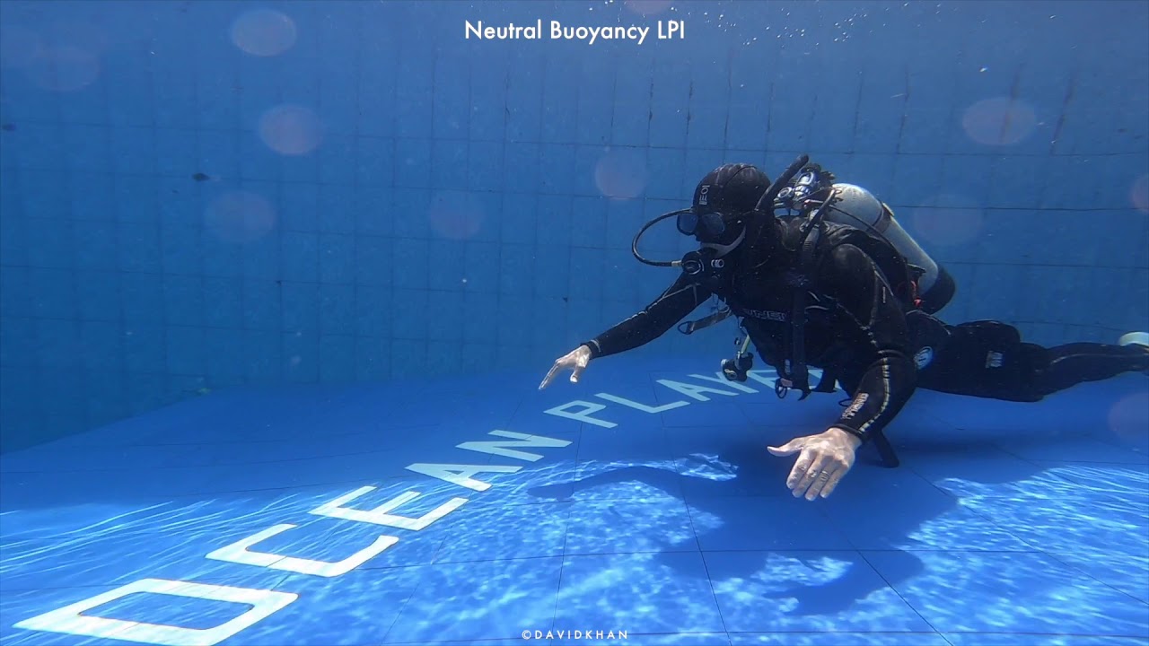 PADI 20SKILLS DIVEMASTER Neutral Buoyancy LPI