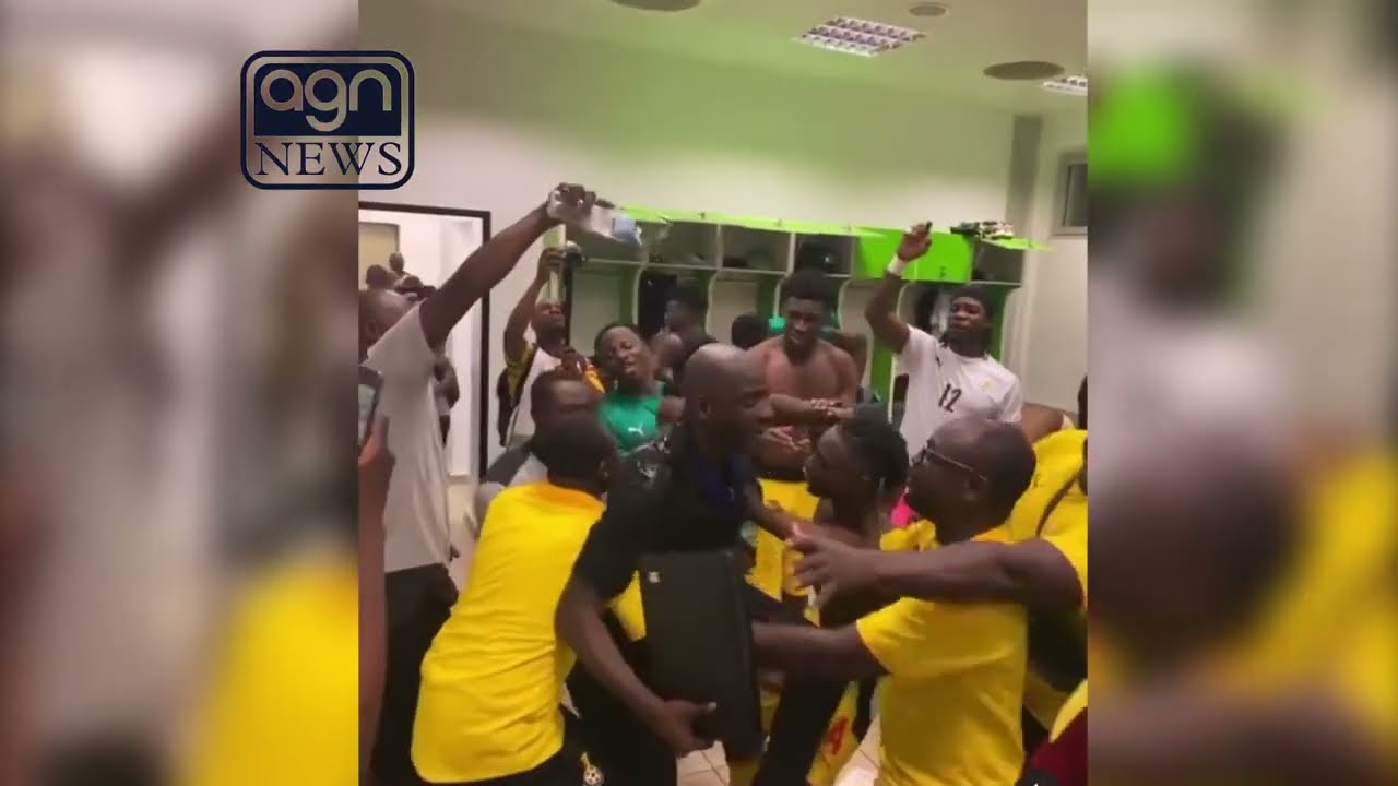 Black Stars players praise the head coach as they lift him up and as a sign of appreciation