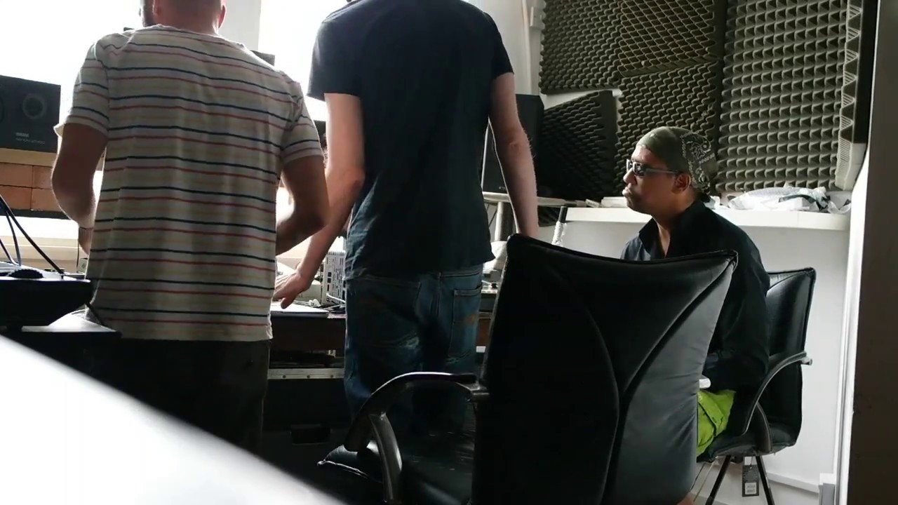 Paris Brightledge Feat Paranoid London Paris Dub 1