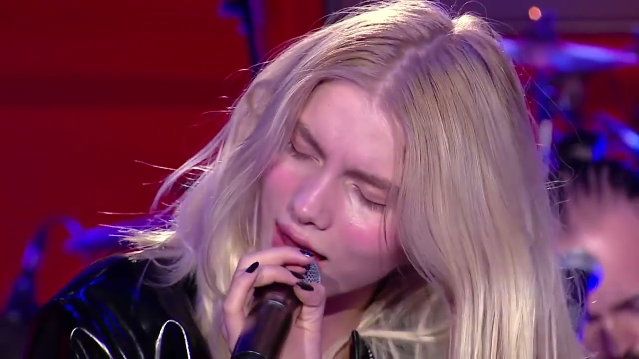 Aleyna Tilki - Yağmurlar (Canlı Performans) - (Şebnem Ferah Cover )