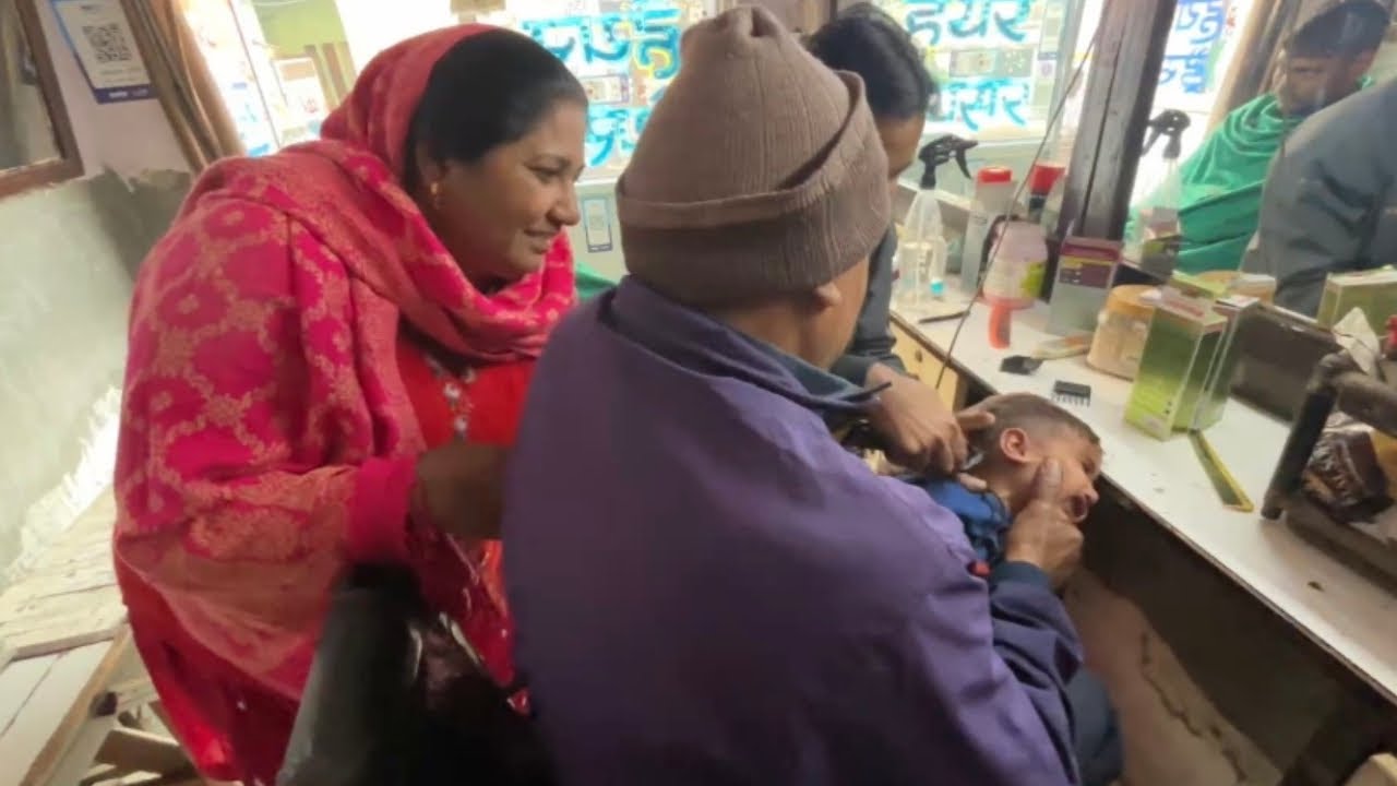 Kittu ke aaj bal cut wa diye  💇  both mushkil 😣 se / sath mai maine bhi kara liye 🤓 #haircut #vlogs 