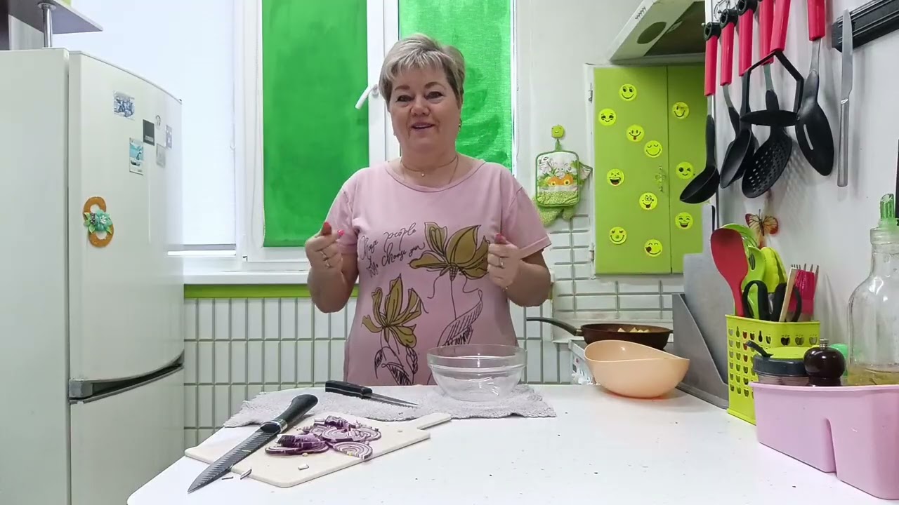 Витя намучился с теневым ролетом,но у него все получилось. Ужин,уххх. 