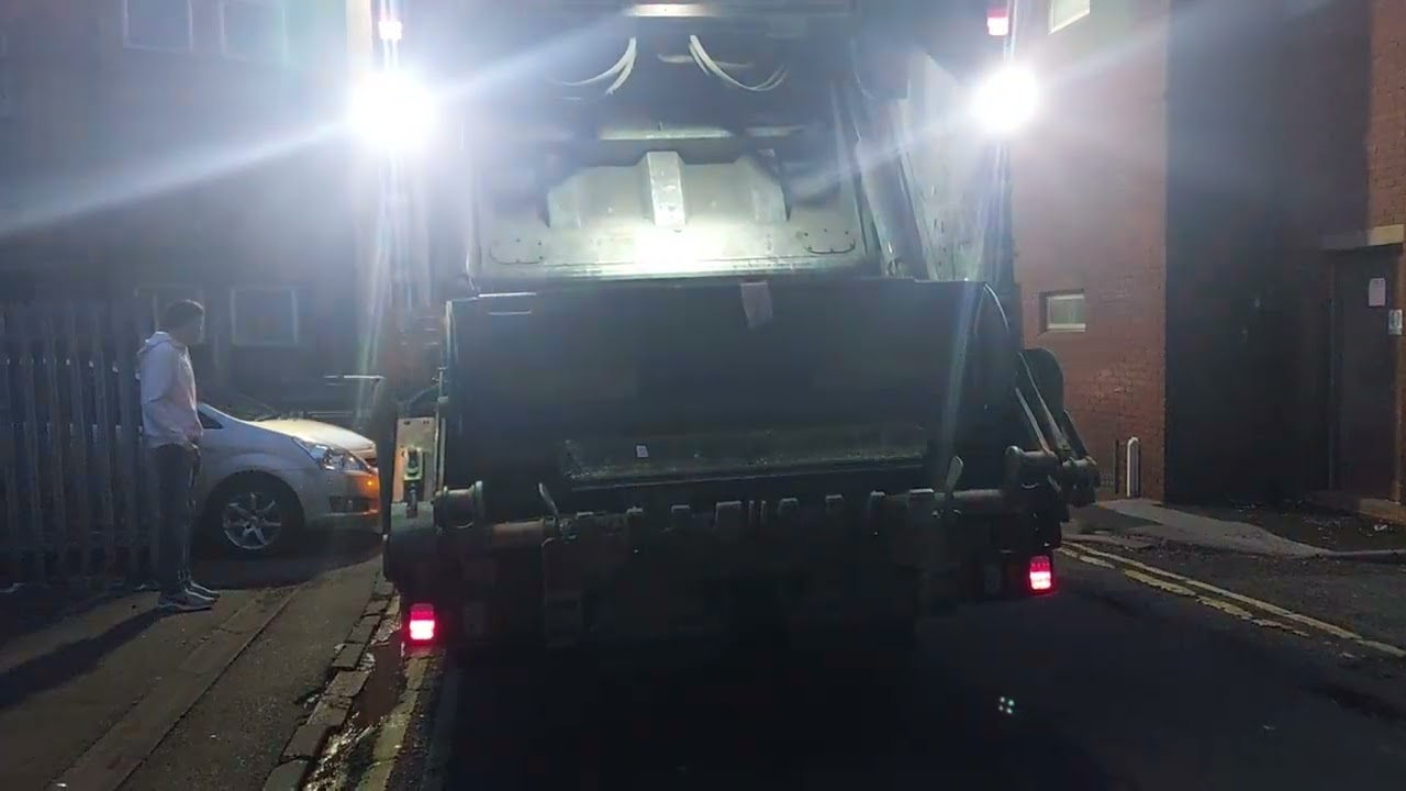 veolia scania tipping 1100 trade bins