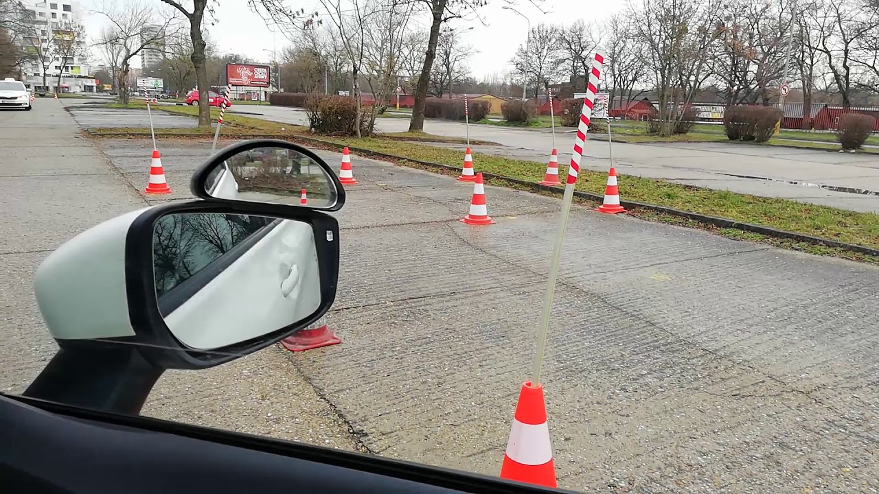 Autocvičisko I.  Ako na to.  Ukážka inštruktora ako zvládnuť cvičisko v autoškole.
