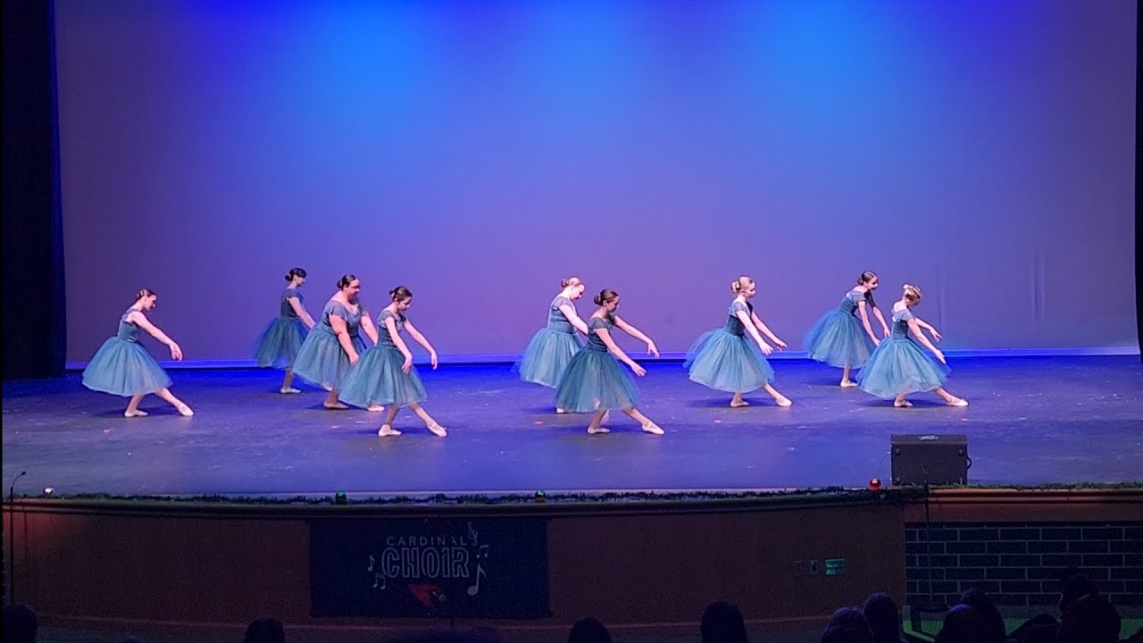 Light Of The World, by Lauren Daigle. Ballet group Dance! #ballet #classicalballet #dancerecital