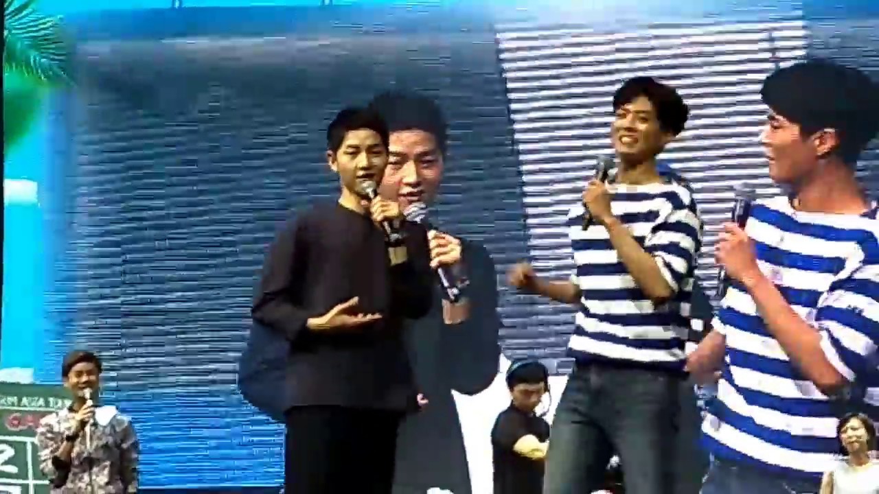 17/2/18 Park Bogum in Singapore FM..ball game with Joongki & fans